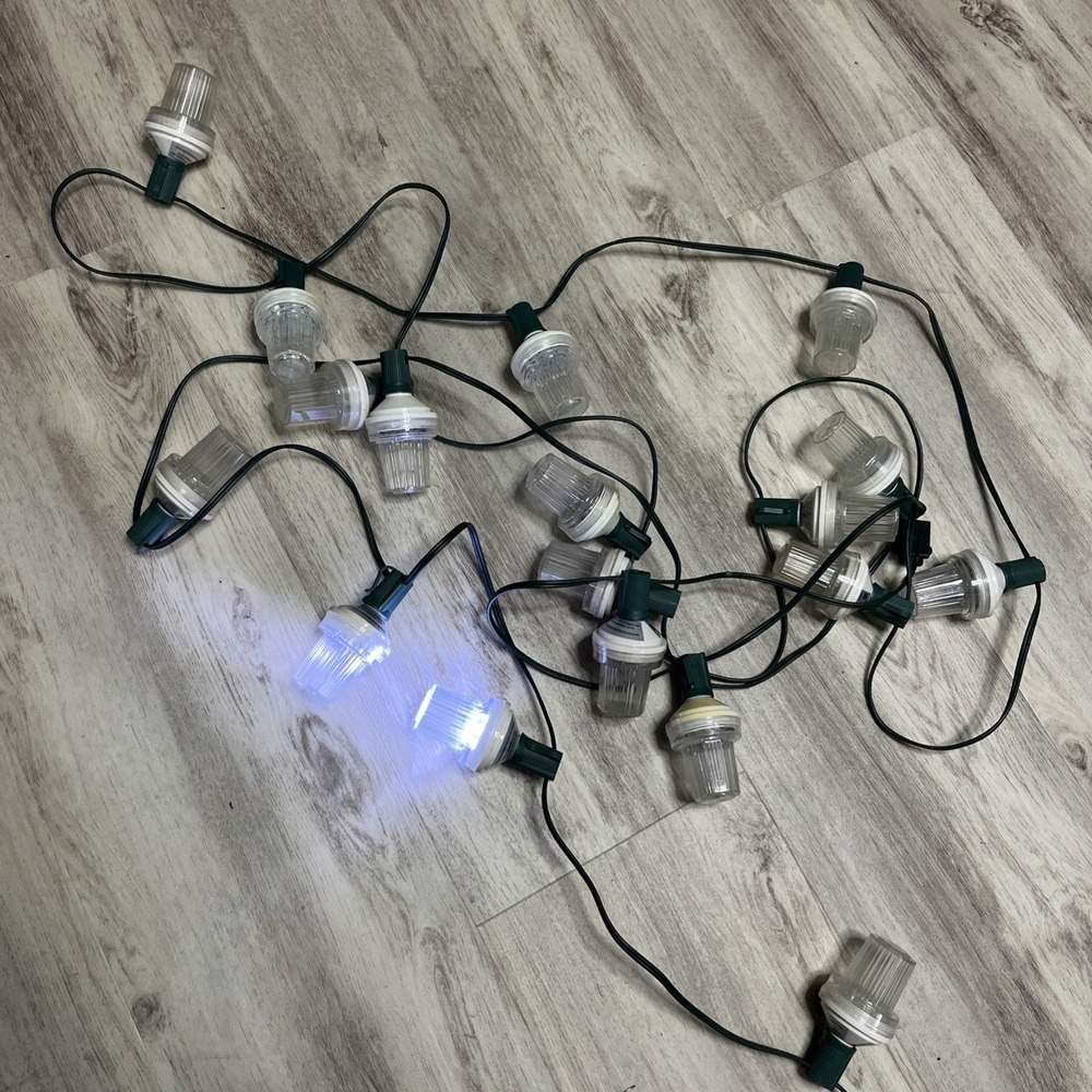 24‎ Pcs 120v Strobe C9 Christmas Lights Outdoor Waterproof LED White